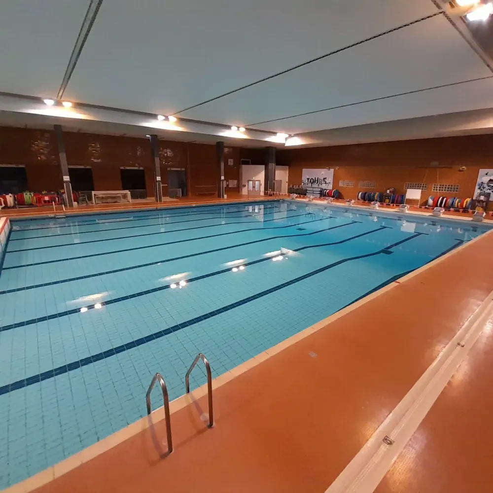 piscine intérieurewebp